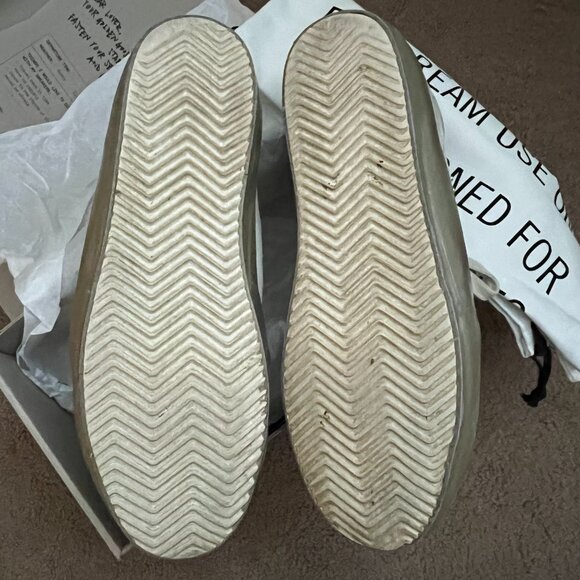Golden Goose Sneakers - Picture 4 of 5